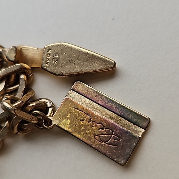 Y2K Avon Chunky Charm Bracelet with Shopping & Fashion Charms - Picture 4 of 4